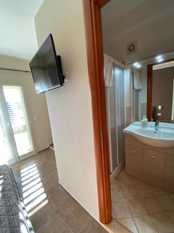 Nick & Santo'S Holiday Homes B&B Джардини-Наксос Экстерьер фото